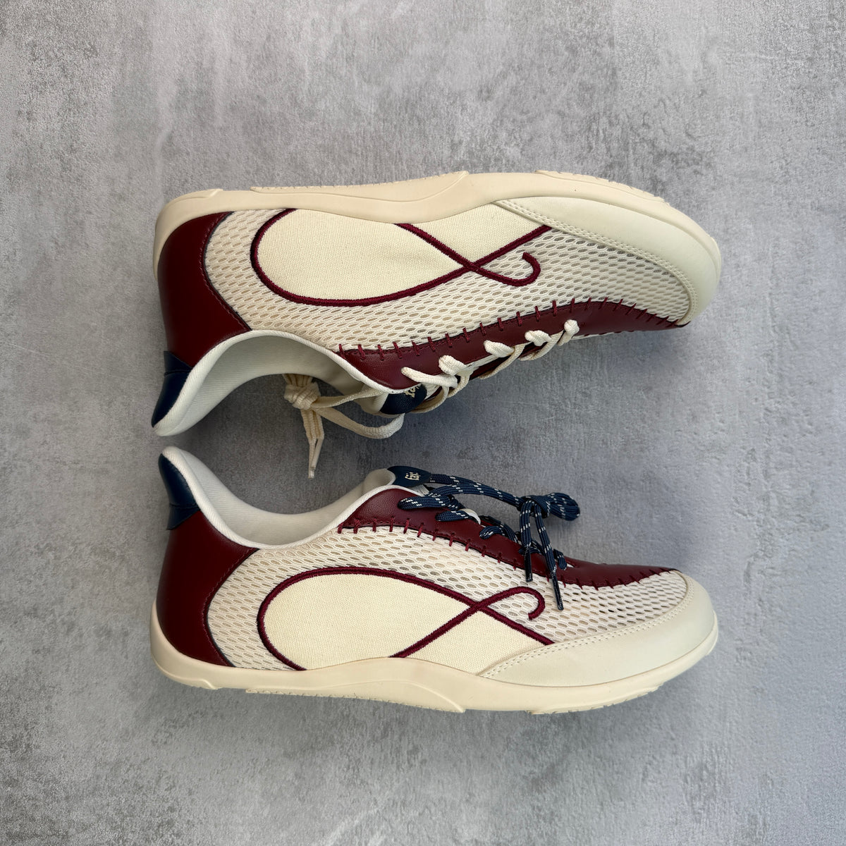 Fajo: AIRO Barefoot Trainers